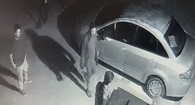 Ayrılmak isteyince zorla parasını alıp senet imzalattığını iddia ettiği sevgilisinden şikayetçi oldu