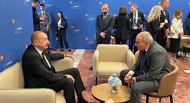 Azerbaycan Cumhurbaşkanı Aliyev, Ermenistan Başbakanı Paşinyan ile Arnavutluk'ta görüştü