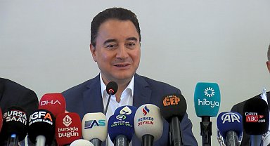 Babacan: Fakir daha fakir, zengin daha zengin oldu