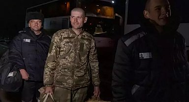 BAE: Rusya ile Ukrayna arasında 410 esirin takasına ara buluculuk yaptık