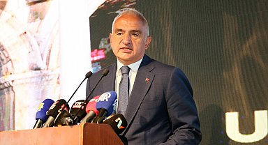 Bakan Ersoy: Temel hedef, 81 ilde 12 ay turizm