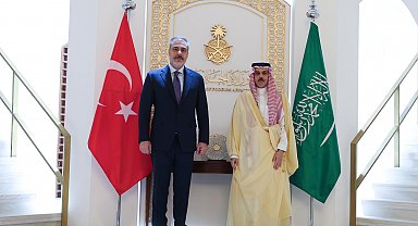 Bakan Fidan, Suudi Arabistan Dışişleri Bakanı bin Ferhan ile bir araya geldi