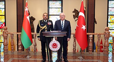 Bakan Güler, Umman Genelkurmay Başkanı Alraısı'yi kabul etti