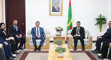 Bakan Tekin, Moritanya Başbakanı Djay ile bir araya geldi