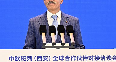 Bakan Uraloğlu: Türkiye olarak Asya ile Avrupa arasındaki yeni Çelik İpek Yolu'nun önemli bir bileşeniyiz