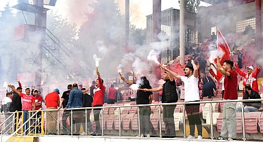 Balıkesirspor'a taraftar morali