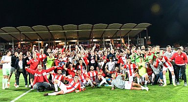 Balıkesirspor'un 2'nci Lig için tek maçı kaldı