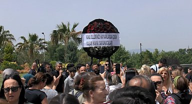 Barınakta hayvanların uyutulduğu iddialarına hayvanseverlerden siyah çelenkli tepki