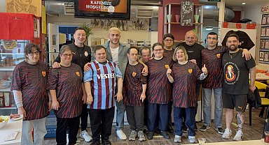 Barış Alper Yılmaz'dan Down Cafe'ye destek