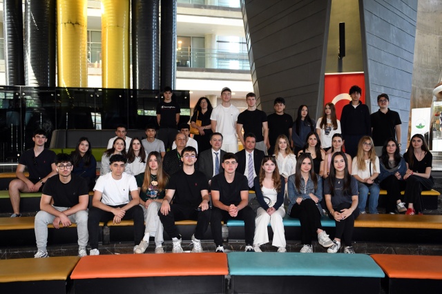 Başkan Aydın Örnek Liselilerle Osmangazi’de Bir Araya Geldi