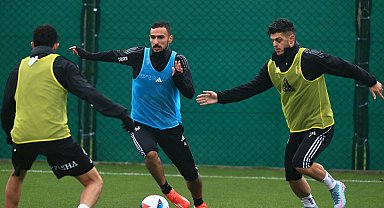 Beşiktaş, kondisyon ve taktik çalıştı