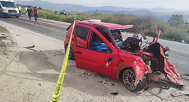 Bilecik'te 3 kişinin öldüğü kaza kamerada