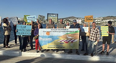 Bodrum'da kaçak iskeleler protesto edildi