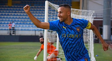 Bucaspor 1928'de Yasin Öztekin kariyer rekoru kırdı