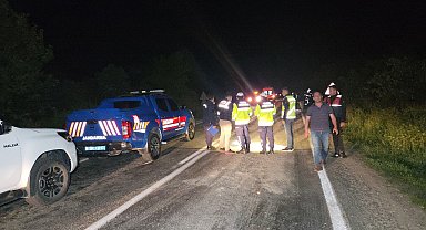 Bursa'da, alkollü sürücünün kullandığı cip ile otomobil çarpıştı: 3 ölü, 1 yaralı