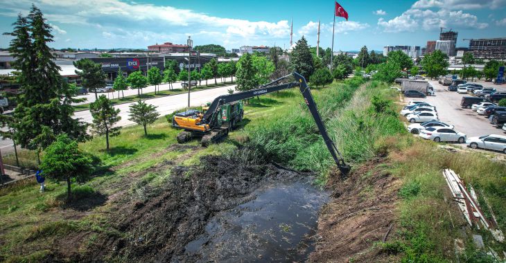 Büyükşehir’den temiz çevre için yoğun mesai