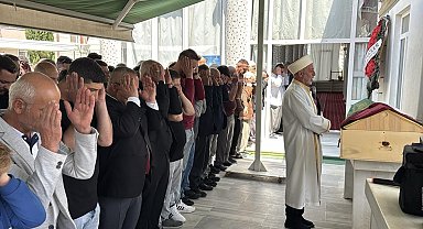 Çanakkale'deki otobüs kazasında ölen kadın, Tekirdağ'da toprağa verildi