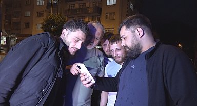 Cep telefonuyla canlı yayında oyun oynarken yıldırım düştü; o anlar kameraya yansıdı