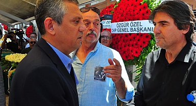 CHP lideri Özgür Özel, cenazeye katıldı