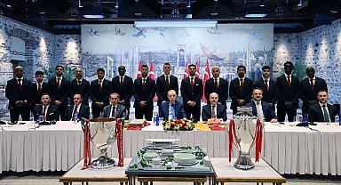 Cumhurbaşkanı Erdoğan, şampiyon Galatasaray'ı kabul etti