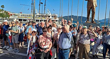 Datça'da Avusturyalı emekli turistler, esnafı hareketlendirdi