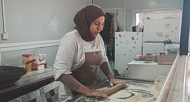 Depremzede kadınlar, 1 Mayıs'ta da mesaiye devam etti