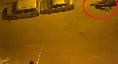 Diyarbakır'da 2 kişinin yaralandığı silahlı kavga kamerada