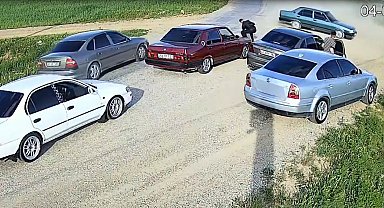 Drift atıp, yolu kapatarak tabancayla ateş açtılar; o anlar kamerada