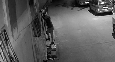 Duvarlarına tırmanıp girdiği 2 evden 400 metrelik elektrik kablosu çalan şüpheli tutuklandı