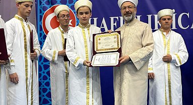 Erbaş: Kur'an dışında hiçbir kitaba baştan sona ezberlenmek nasip olmadı