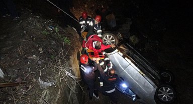 Erzurum'da otomobil dereye uçtu; 3 yaralı