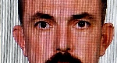 Eski eşini barışma teklifini reddedince öldürmüş