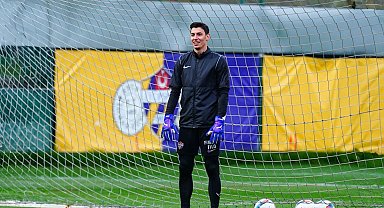 Eyüpspor, Berke Özer ve Luccas Claro'nun sözleşmelerini uzattı