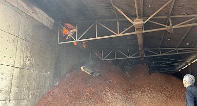 Fındık fabrikasındaki yangın, 2,5 saatte kontrol altına alındı