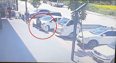 Fren yerine gaza basan sürücü, lise öğrencisini otomobilin altına aldı; o anlar kamerada