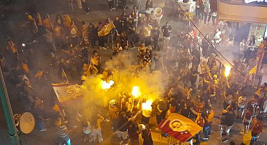 Galatasaray'ın şampiyonluğu Kuşadası'nda coşkuyla kutlandı