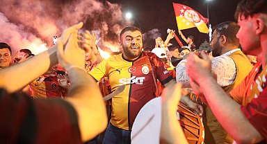 Gaziantep'te Galatasaraylı taraftarların davullu-zurnalı şampiyonluk coşkusu