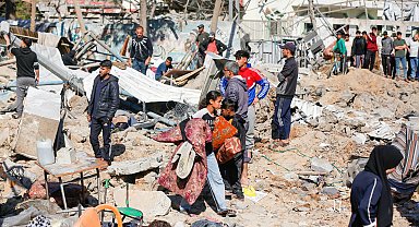 Gazze'de can kaybı 53 bin 272'ye yükseldi