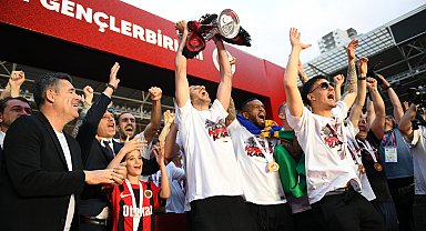 Gençlerbirliği'nde şampiyonluk kutlaması