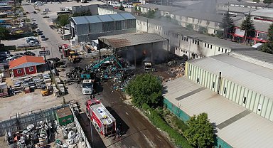 Geri dönüşüm tesisindeki yangında zarar oluştu