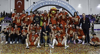 Göztepe potada kupasına kavuştu