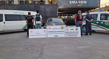 Gümrük ekipleri, İzmir'de 54 ton kaçak akaryakıta el koydu