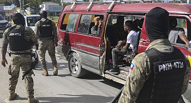 Haiti'de silahlı çete kasabaya saldırdı: 50 ölü