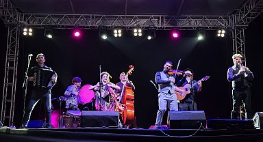 Hatay'daki Hıdırellez etkinliğinde İspanyol müzik grubu BGKO coşkusu