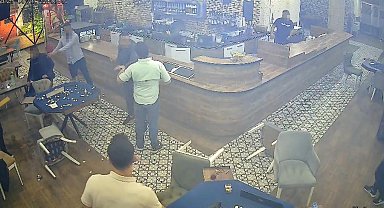 Istakalı, sandalyeli ve bıçaklı kavga; 5 yaralı, 2 tutuklama