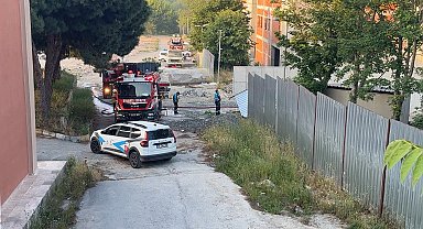 İstanbul - Avcılar'da üniversite inşaatında depodaki malzemeler yandı