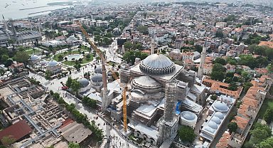 İstanbul - Ayasofya Camii'nde restorasyon havadan görüntülendi