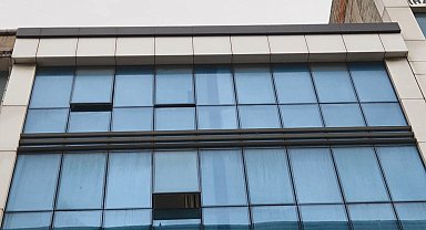 İstanbul- Esenyurt'ta ruhsatsız 3 klinik ve muayenehane mühürlendi