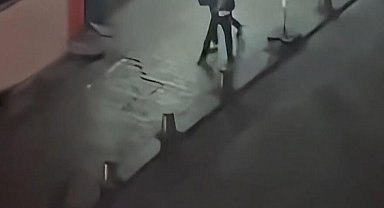 İstanbul - Gaziosmanpaşa'da tartıştığı kadını sokak ortasında darbetti