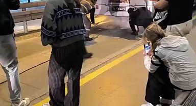 İstanbul - Kağıthane'de metrobüste yangın; seferler bir süre durduruldu